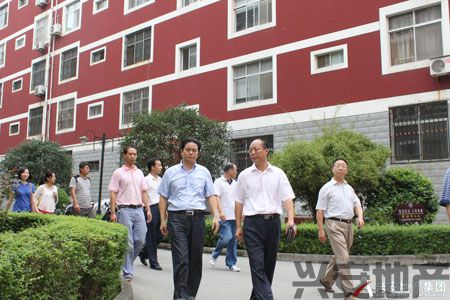 省市工商聯(lián)領(lǐng)導(dǎo)檢查指導(dǎo)我司企業(yè)文化建設(shè)工作